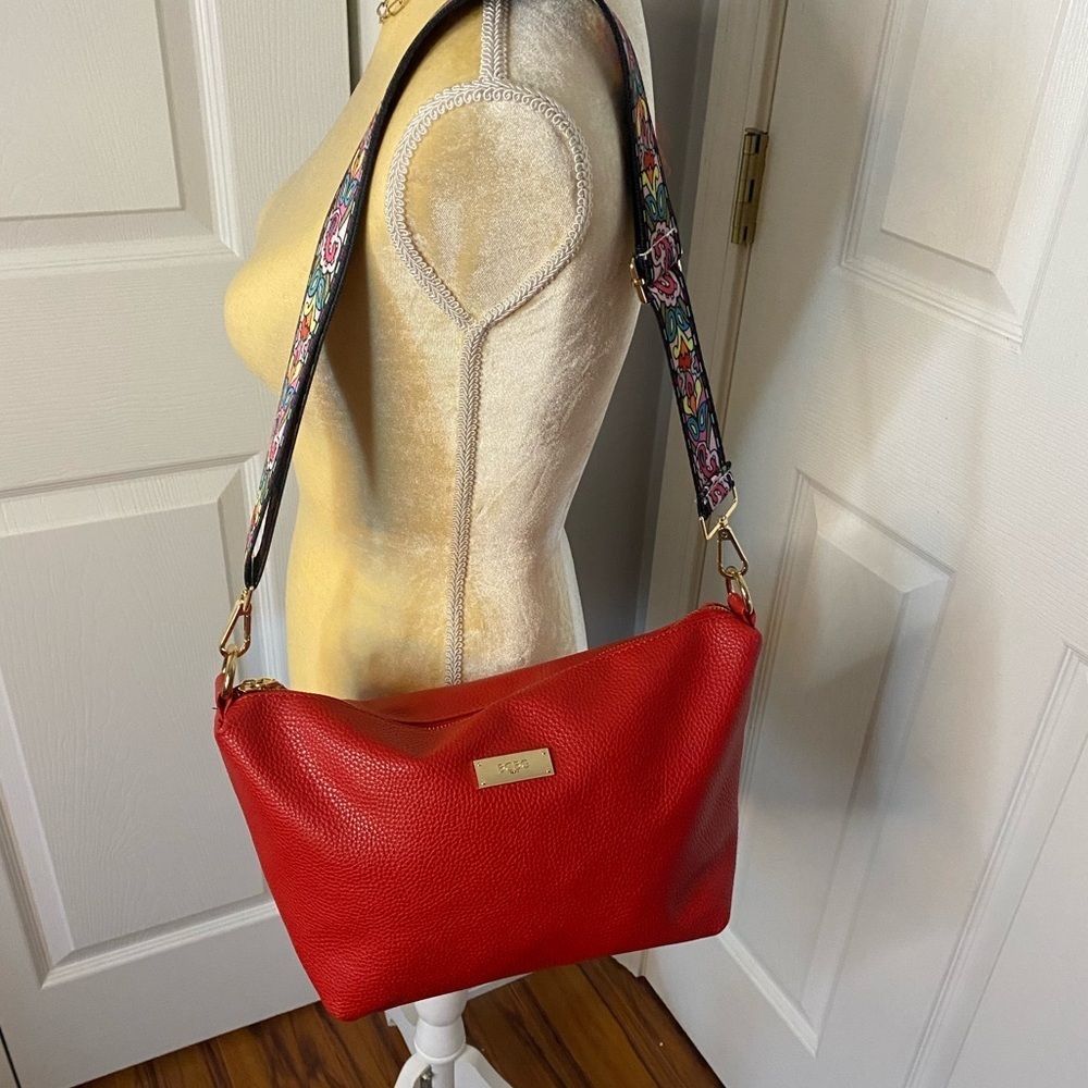 BCBG Bag with Floral Guitar Strap - Picture 6 of 8